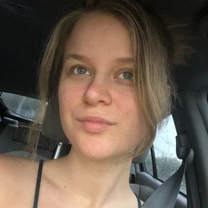 Meet your Posher, Haley